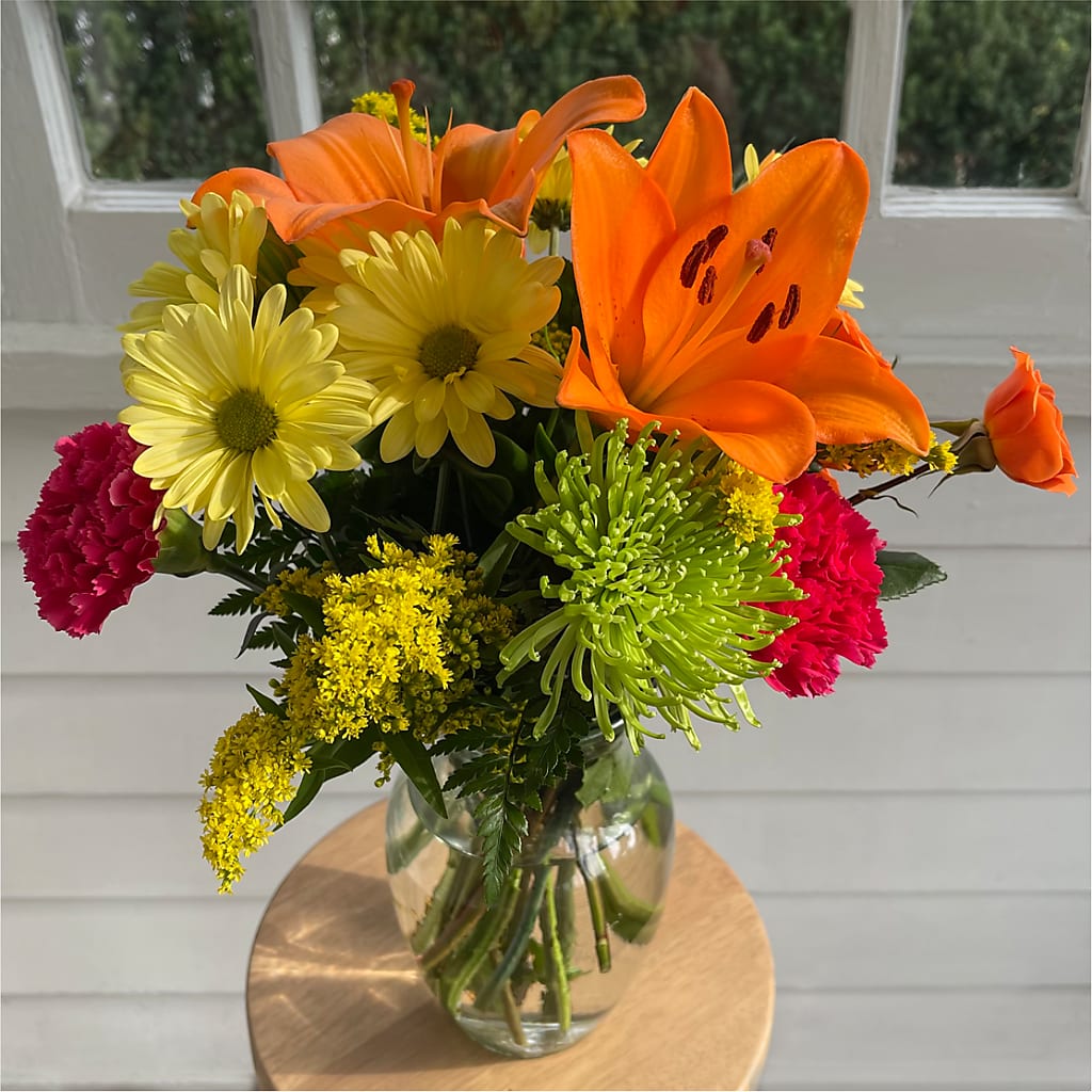 Bold & Bright – A Florist Original – ANGELOS FLOWERS & GIFTS INC, Mississauga ON