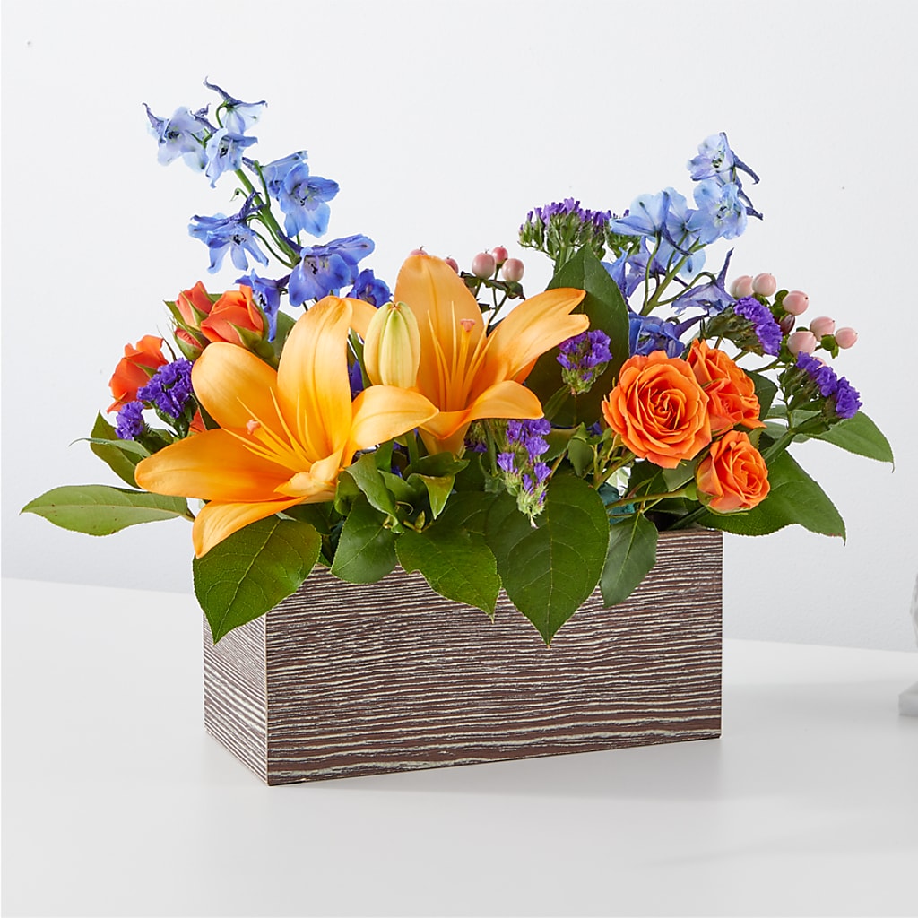 Radiant Citrus Box Bouquet – ANGELOS FLOWERS & GIFTS INC, Mississauga ON