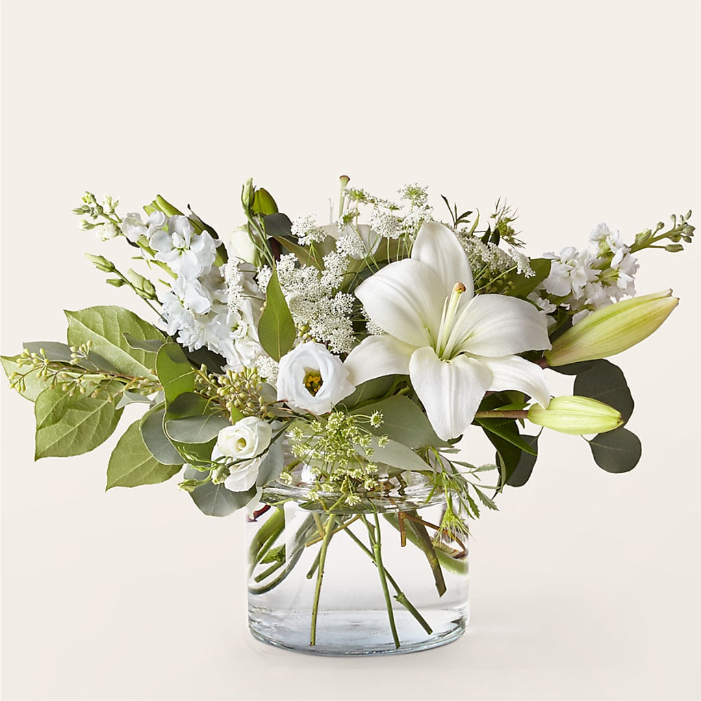 Alluring Elegance Bouquet – ANGELOS FLOWERS & GIFTS INC, Mississauga ON