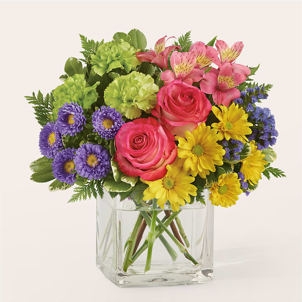 Candy Jar Bouquet – ANGELOS FLOWERS & GIFTS INC, Mississauga ON