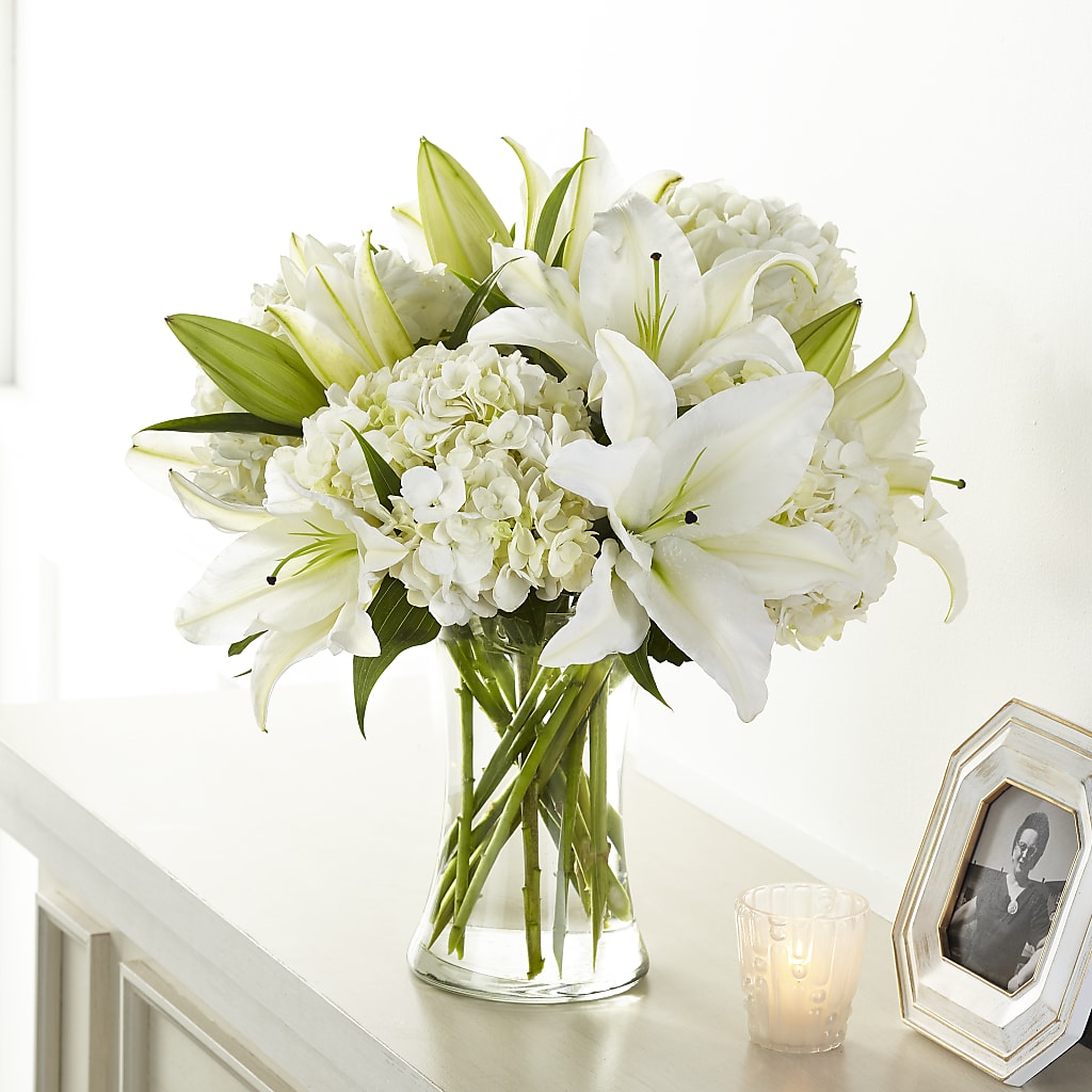 Compassionate Lily Bouquet – ANGELOS FLOWERS & GIFTS INC, Mississauga ON