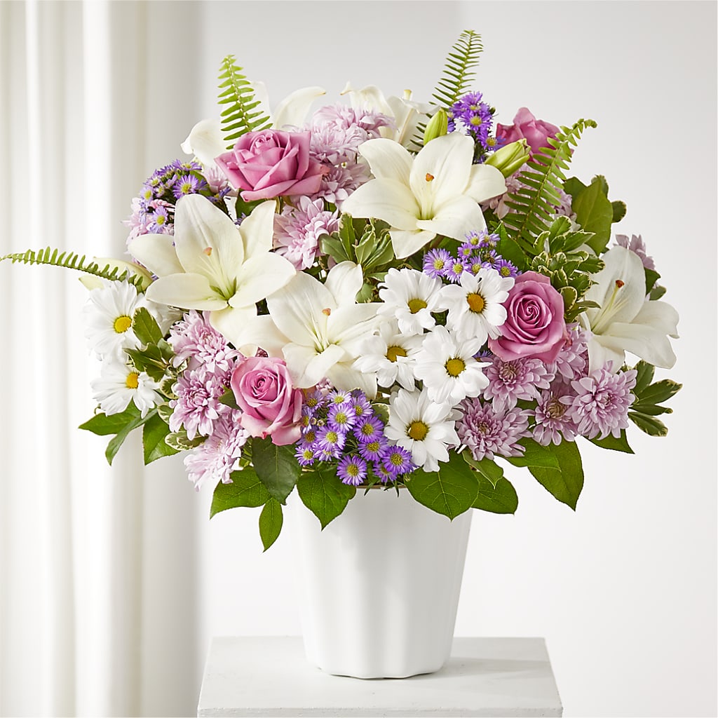 Warmest Thoughts Tabletop Basket – ANGELOS FLOWERS & GIFTS INC, Mississauga ON
