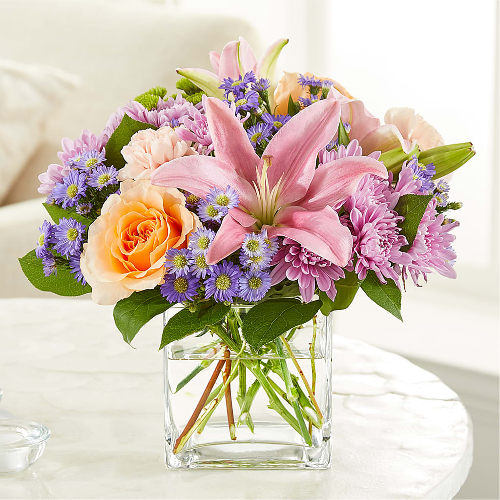 Delicate Details Bouquet – ANGELOS FLOWERS & GIFTS INC, Mississauga ON