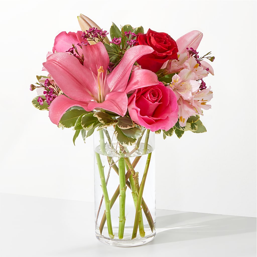 Lucky in Love Bouquet – ANGELOS FLOWERS & GIFTS INC, Mississauga ON