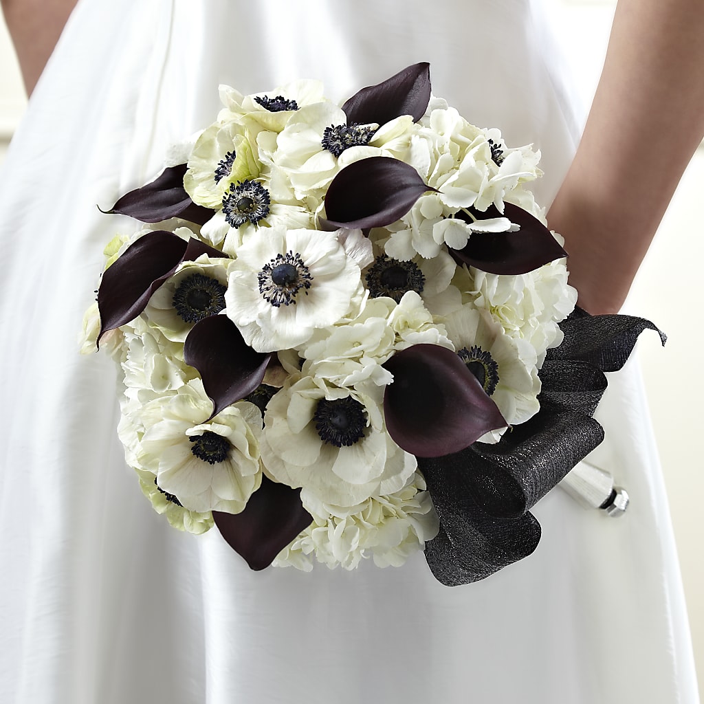 To Have and To Hold Bouquet – ANGELOS FLOWERS & GIFTS INC, Mississauga ON