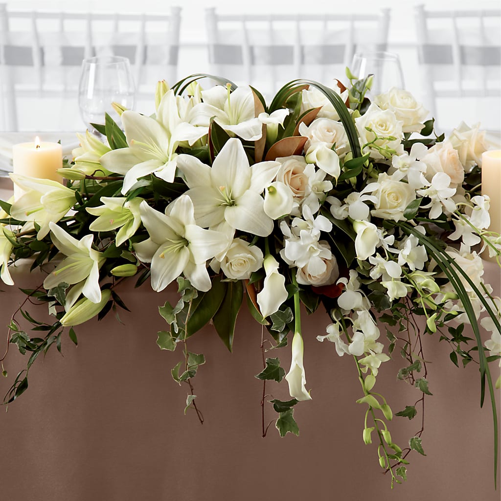 White Linen Arrangement – ANGELOS FLOWERS & GIFTS INC, Mississauga ON