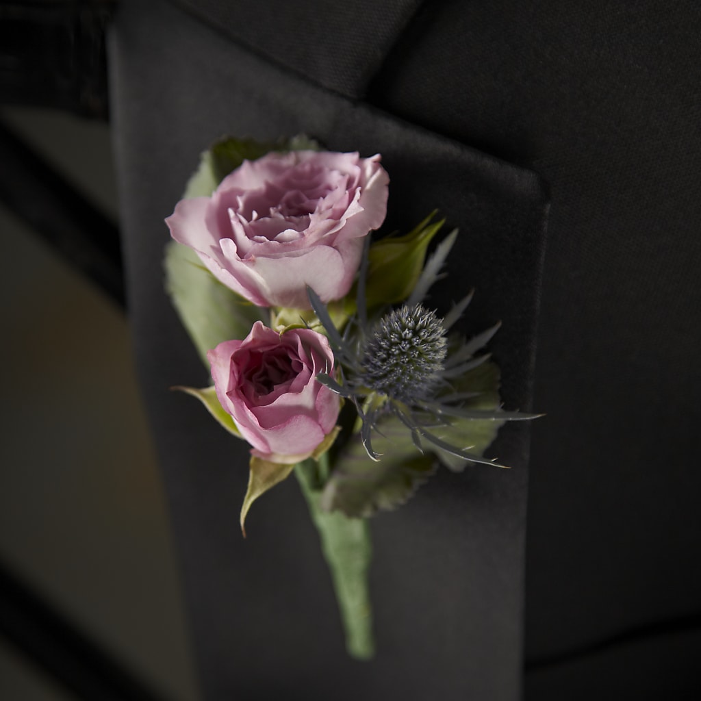 Veronica Boutonniere – ANGELOS FLOWERS & GIFTS INC, Mississauga ON
