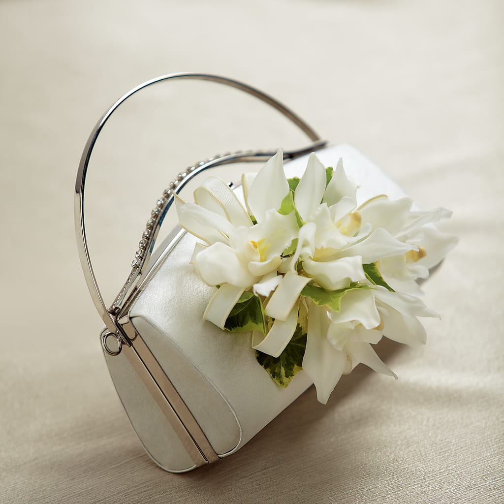 White Purse Decor – ANGELOS FLOWERS & GIFTS INC, Mississauga ON