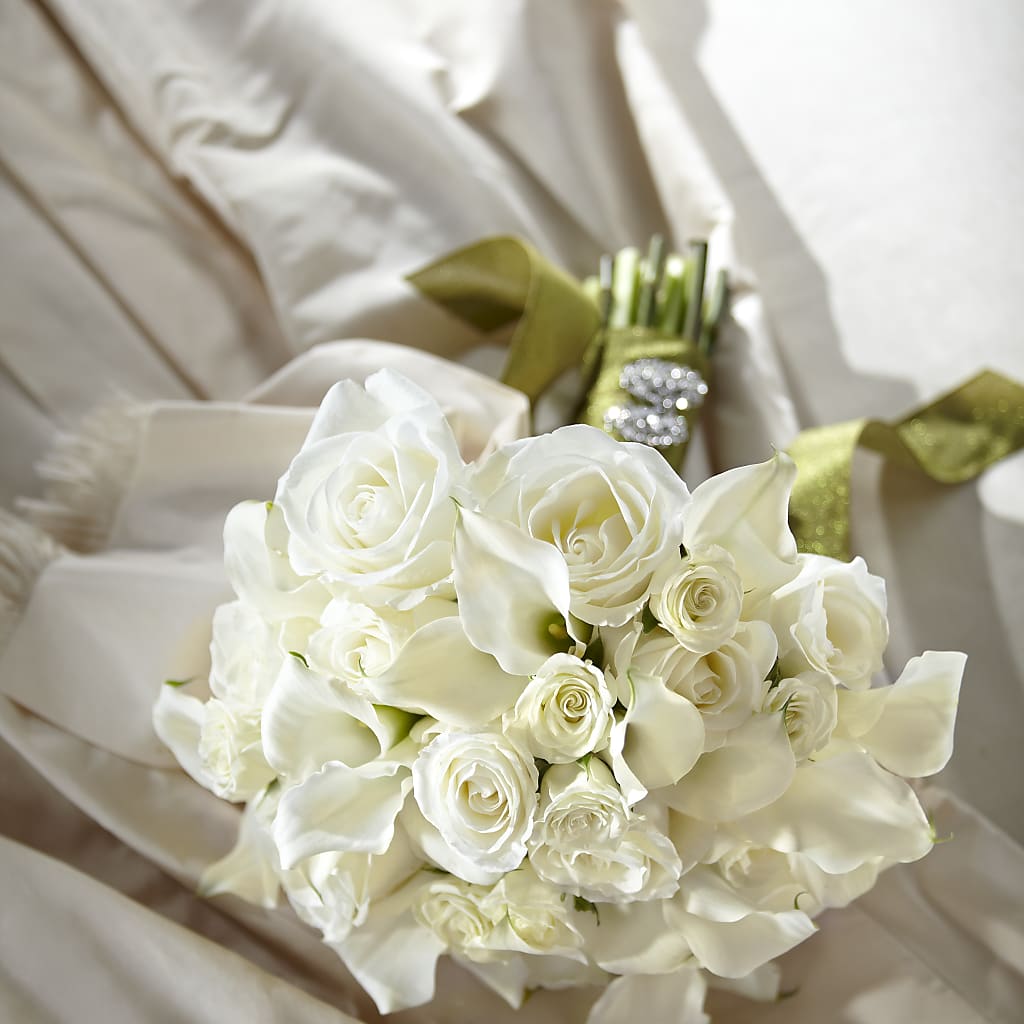 Serene Highness Bouquet – ANGELOS FLOWERS & GIFTS INC, Mississauga ON