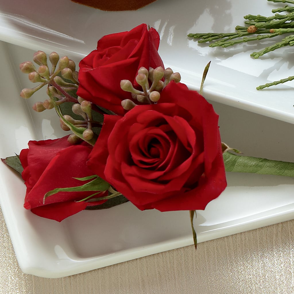 Red Spray Rose Boutonniere – ANGELOS FLOWERS & GIFTS INC, Mississauga ON
