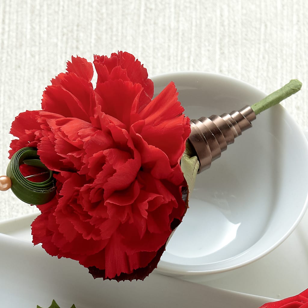 Red Carnation Boutonniere – ANGELOS FLOWERS & GIFTS INC, Mississauga ON