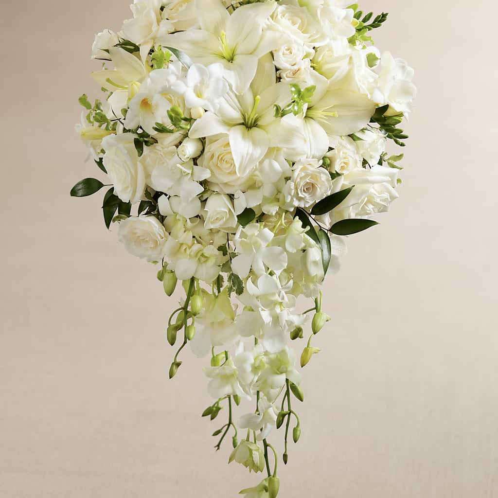 White Wonders Bouquet – ANGELOS FLOWERS & GIFTS INC, Mississauga ON