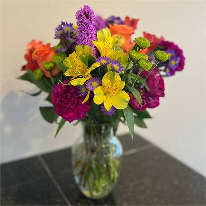 Bold & Bright – A Florist Original – ANGELOS FLOWERS & GIFTS INC, Mississauga ON
