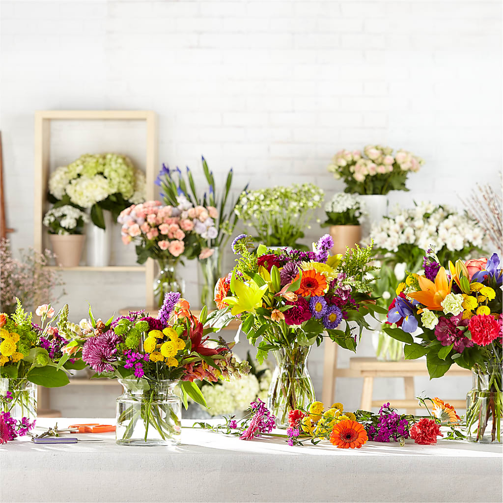 Bold & Bright – A Florist Original – ANGELOS FLOWERS & GIFTS INC, Mississauga ON