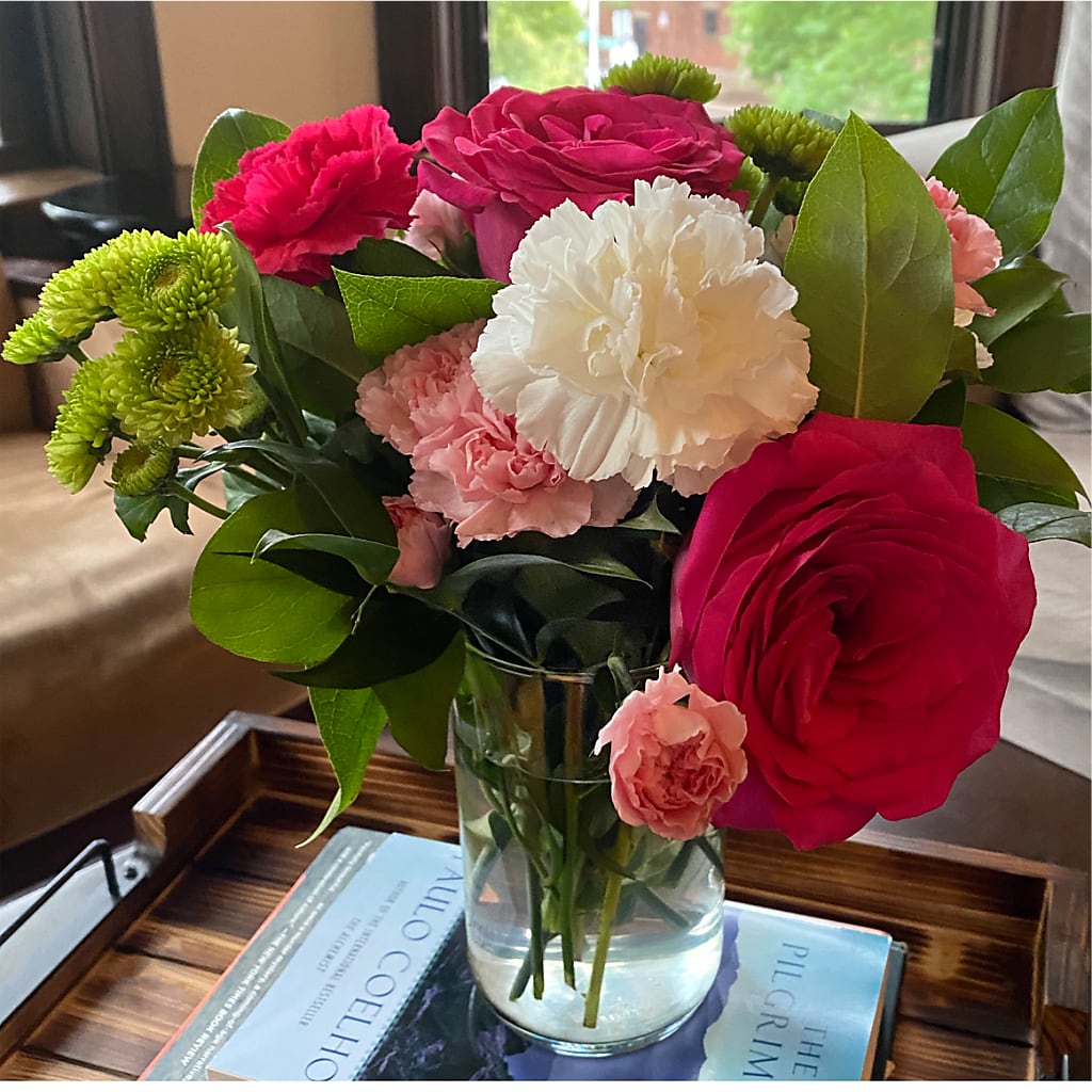 Sweet & Pretty Bouquet – ANGELOS FLOWERS & GIFTS INC, Mississauga ON
