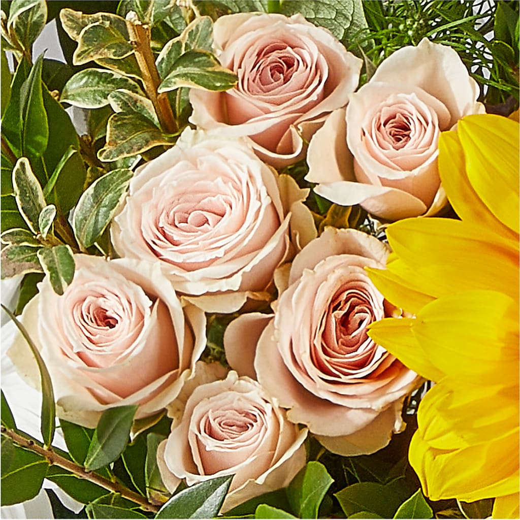 The Good Life Bouquet – ANGELOS FLOWERS & GIFTS INC, Mississauga ON