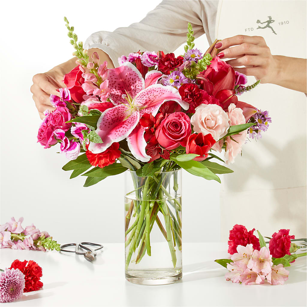 Together Forever - A Florist Original – ANGELOS FLOWERS & GIFTS INC, Mississauga ON
