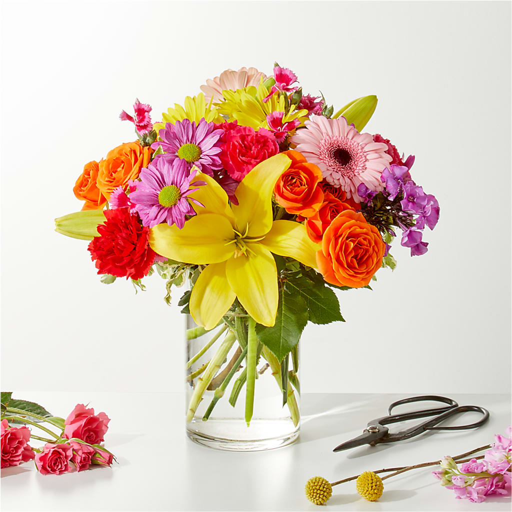 Cue the Confetti - A Florist Original – ANGELOS FLOWERS & GIFTS INC, Mississauga ON