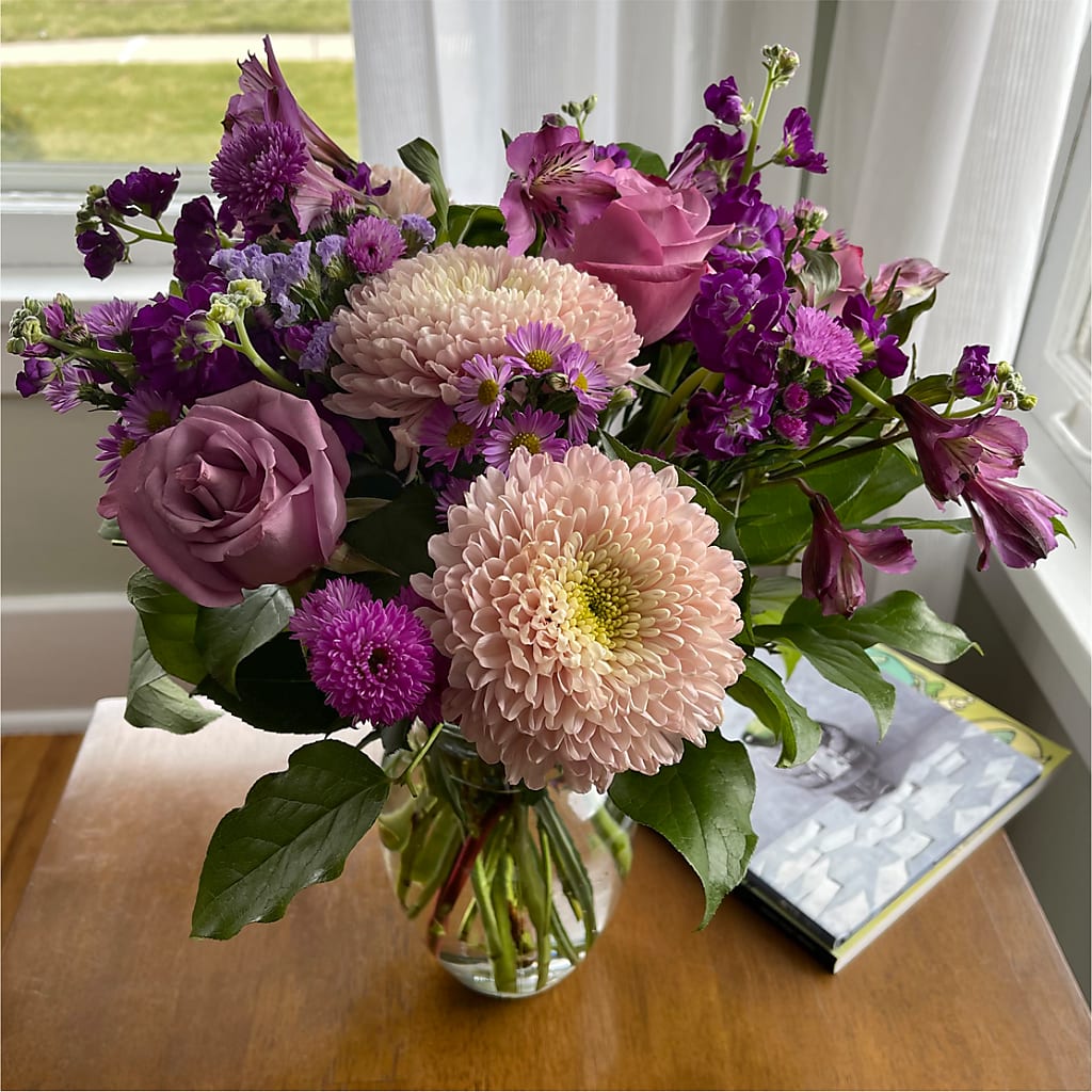 Ultraviolet Bouquet – ANGELOS FLOWERS & GIFTS INC, Mississauga ON