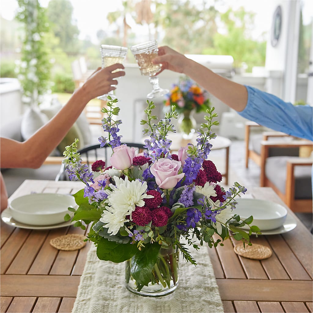 Violet Frost Bouquet – ANGELOS FLOWERS & GIFTS INC, Mississauga ON