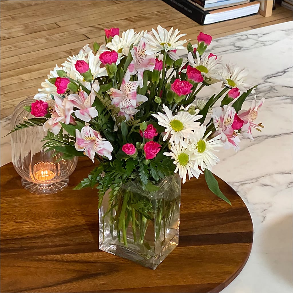 Sweet Surprises® Bouquet – ANGELOS FLOWERS & GIFTS INC, Mississauga ON