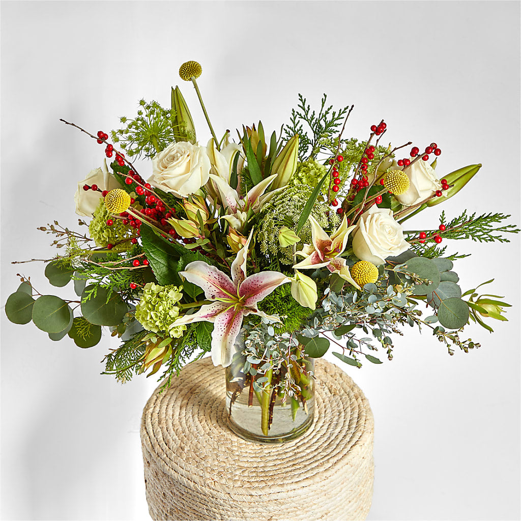 Berry & Bright Bouquet – ANGELOS FLOWERS & GIFTS INC, Mississauga ON