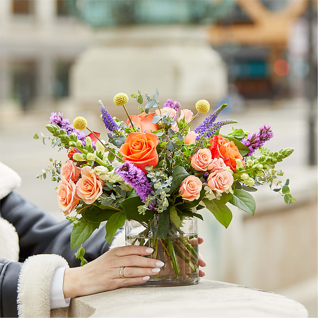 The Standout Bouquet – ANGELOS FLOWERS & GIFTS INC, Mississauga ON