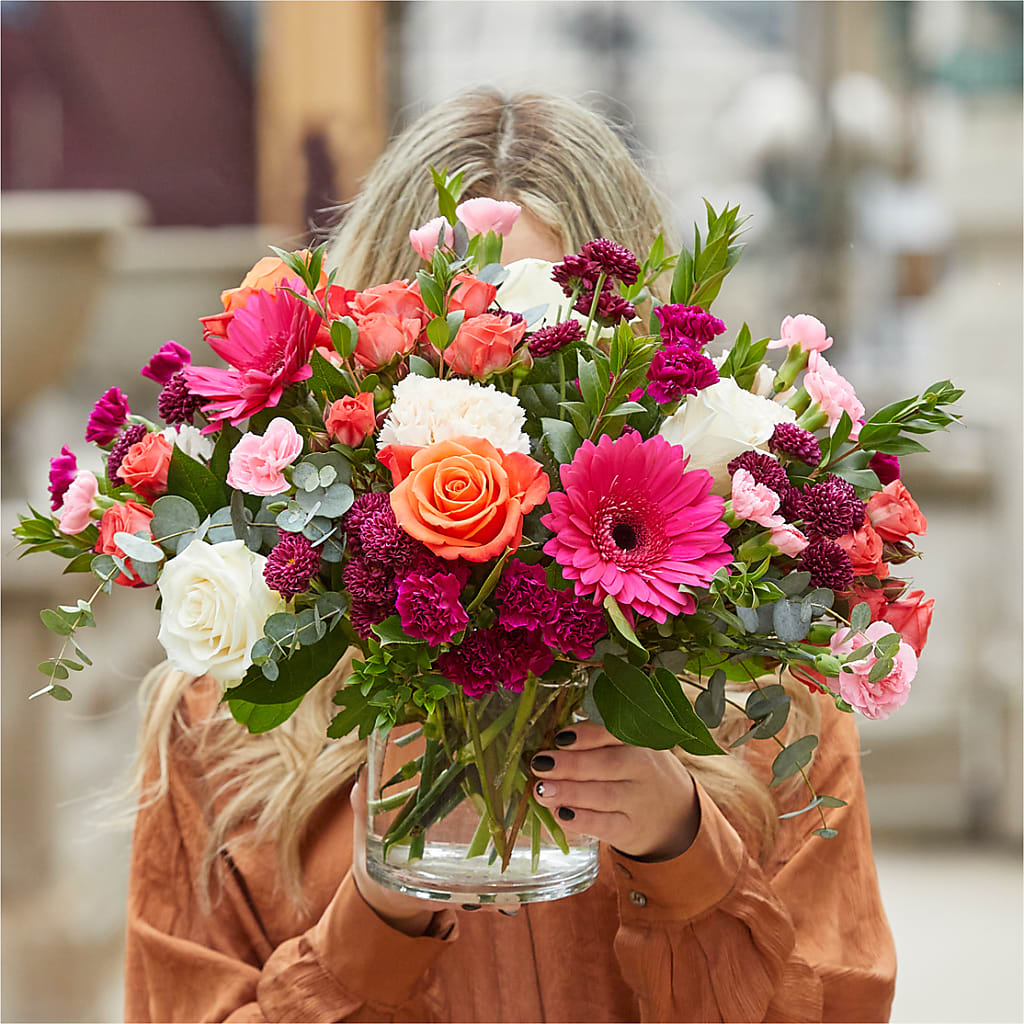 Smell the Roses Bouquet – ANGELOS FLOWERS & GIFTS INC, Mississauga ON