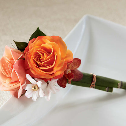 Sunset Dream Boutonniere – ANGELOS FLOWERS & GIFTS INC, Mississauga ON